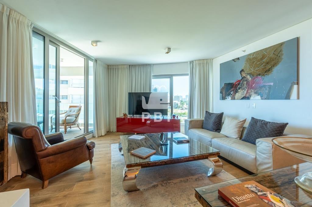 Residencia Premium en la Brava con Vistas - Trump