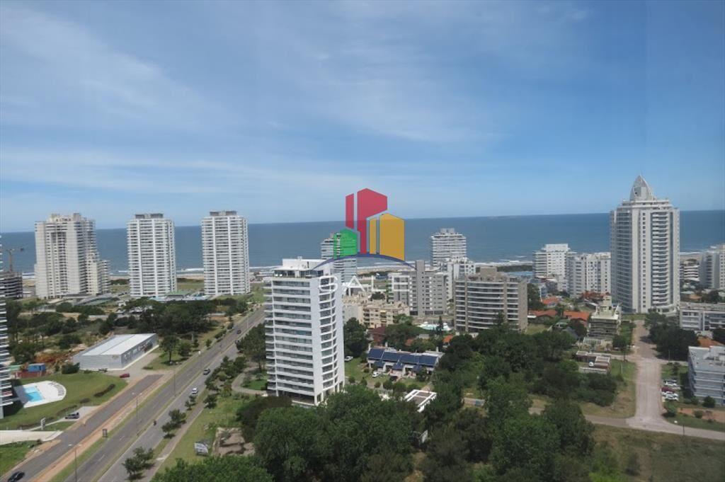 Apartamento de 3 dormitorios en Roosevelt - Punta