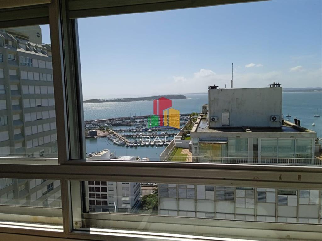 Apartamento en Peninsula, 3 dormitorios *