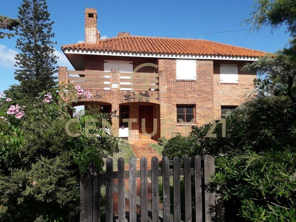 VENTA CASA 5 dormitorios LA PALOMA, ROCHA -  CON AMPLIO T...