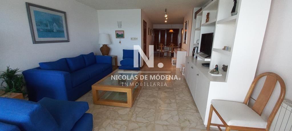 Apartamento en venta de 3 dormitorios en Punta ,