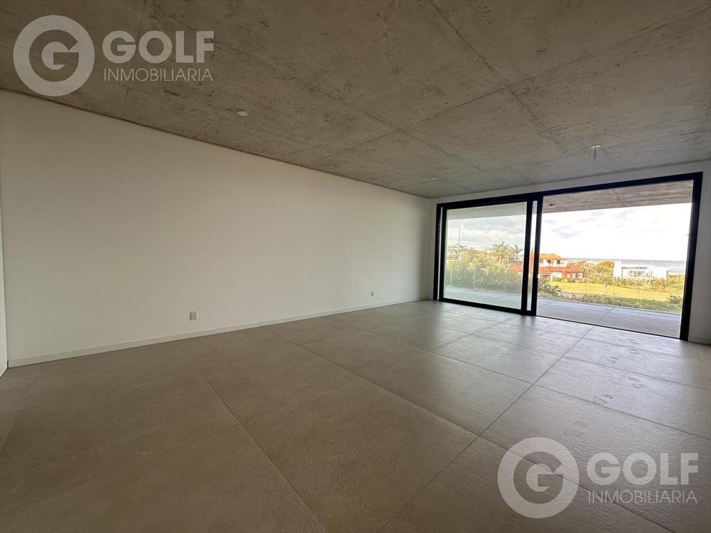 Venta de apartamento de 3 dormitorios en Manantiales