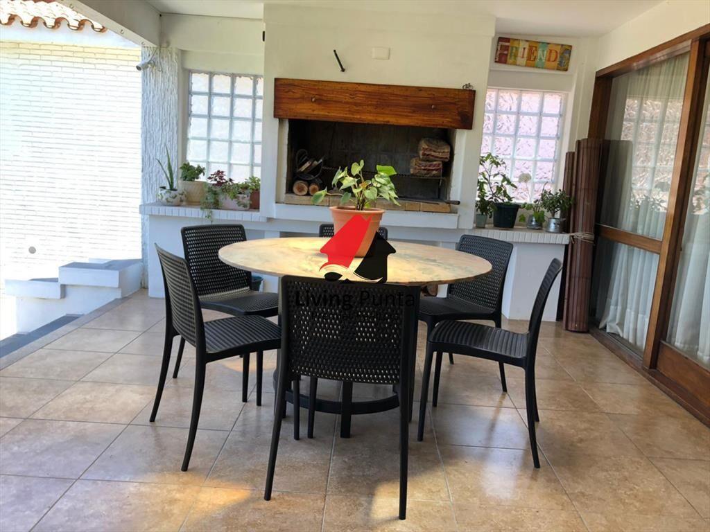 Hermosa casa en alquiler disponible