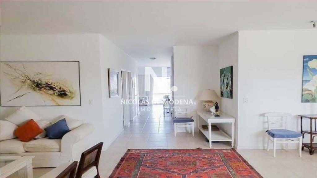 Venta Apartamento 4 dormitorios en zona Mansa al