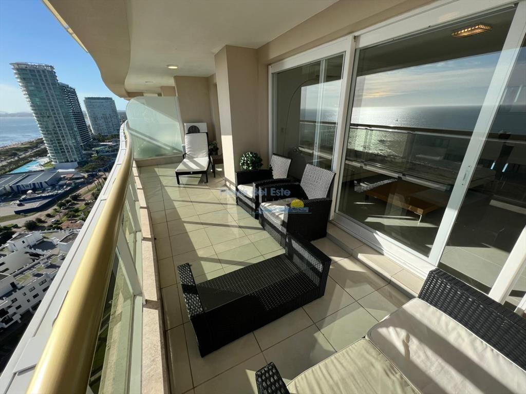 Apartamento de 3 dormitorios en Le Jardin , Punta