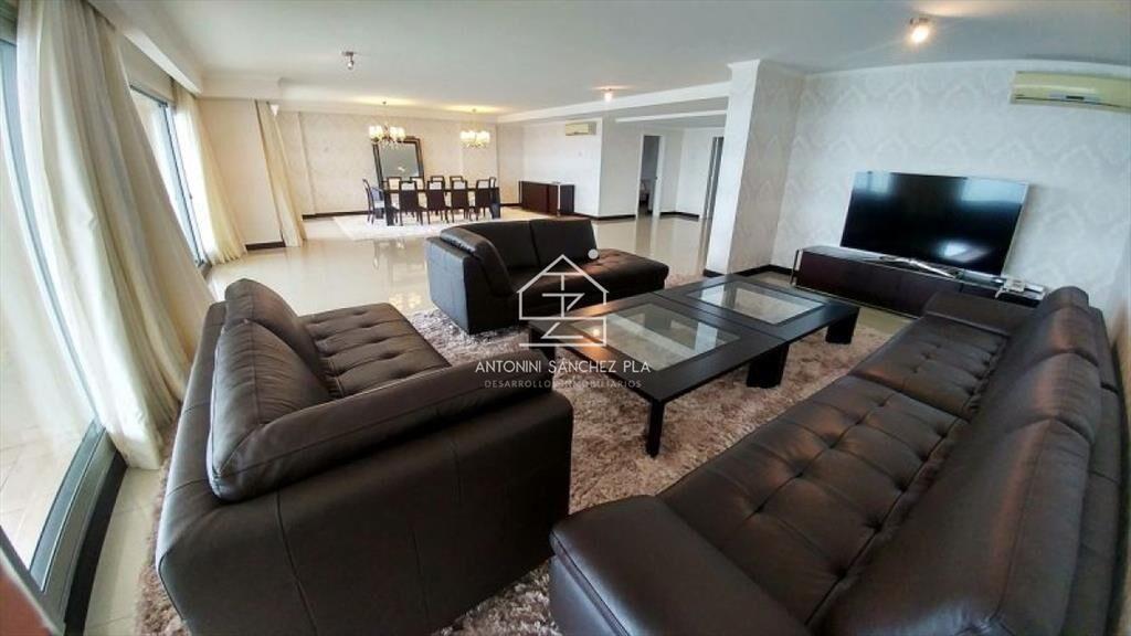 Exclusivo departamento en venta Playa Brava 4 -