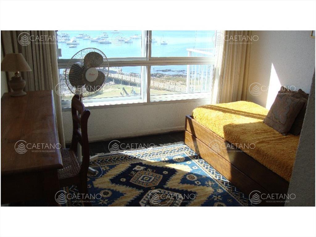 apartamento con vista al puerto