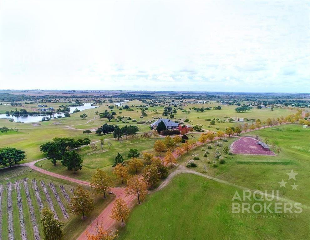 Terreno en venta en barrio privado en Carmelo - L116