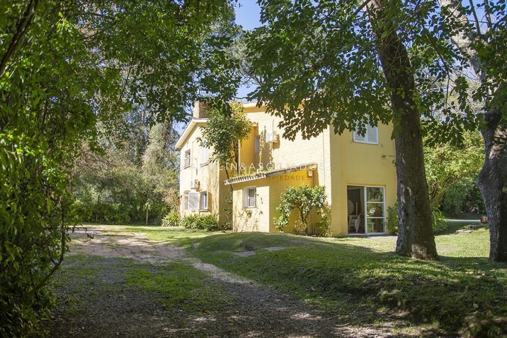 Hermosa casa en venta de 3 dormitorios en Mansa, Punta del