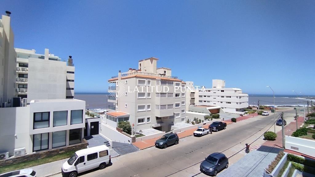 Apartamento 3 dormitorios. Península