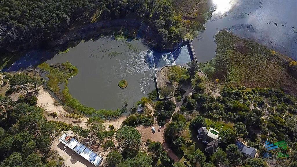 Venta de terreno de 1494 m2 en club del lago