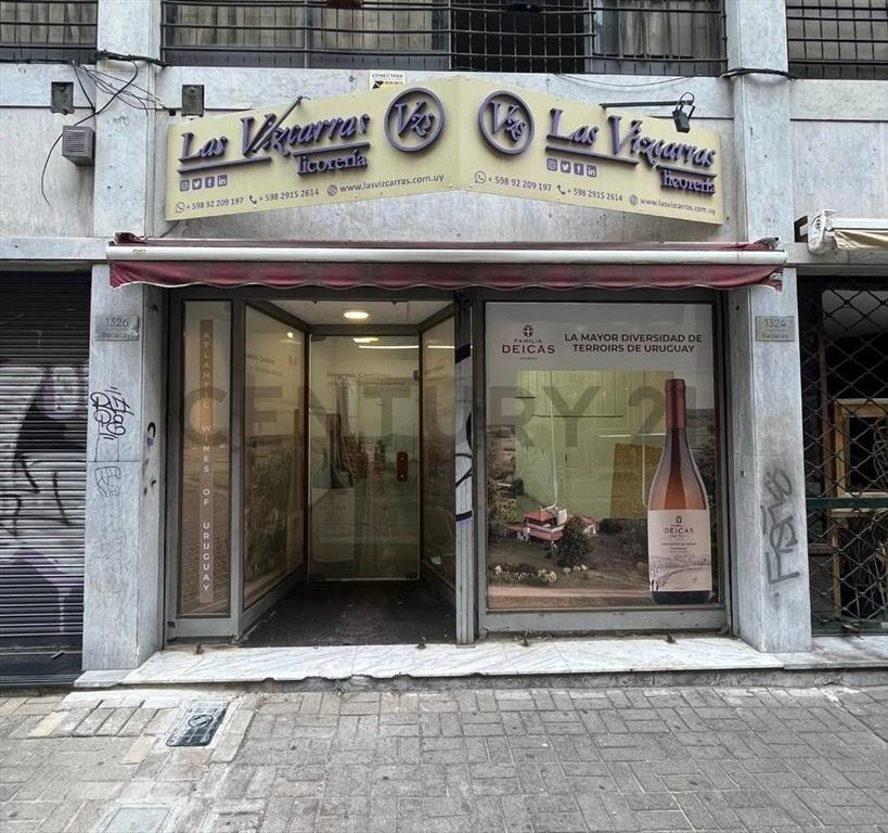 Alquiler Local comercial Ciudad Vieja, 90 m2 con depósito...