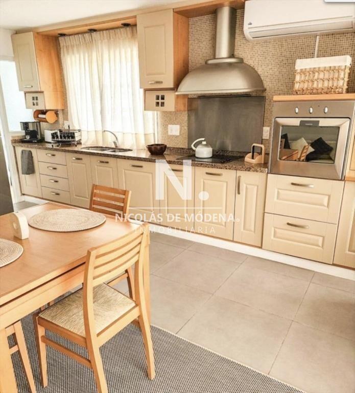 En venta apartamento en Península de 2 con