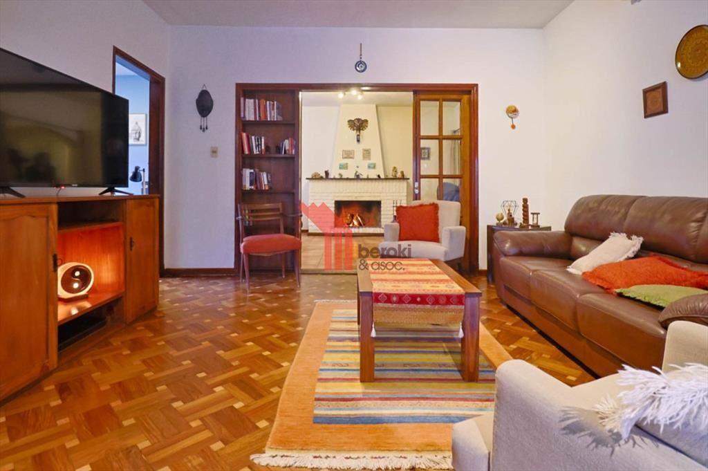 Venta casa de 3 dormitorios y altillo en Carrasco