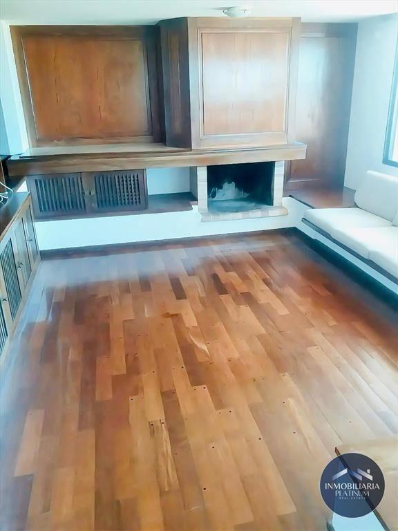 Apartamento en venta c/ cochera en Punta Carretas