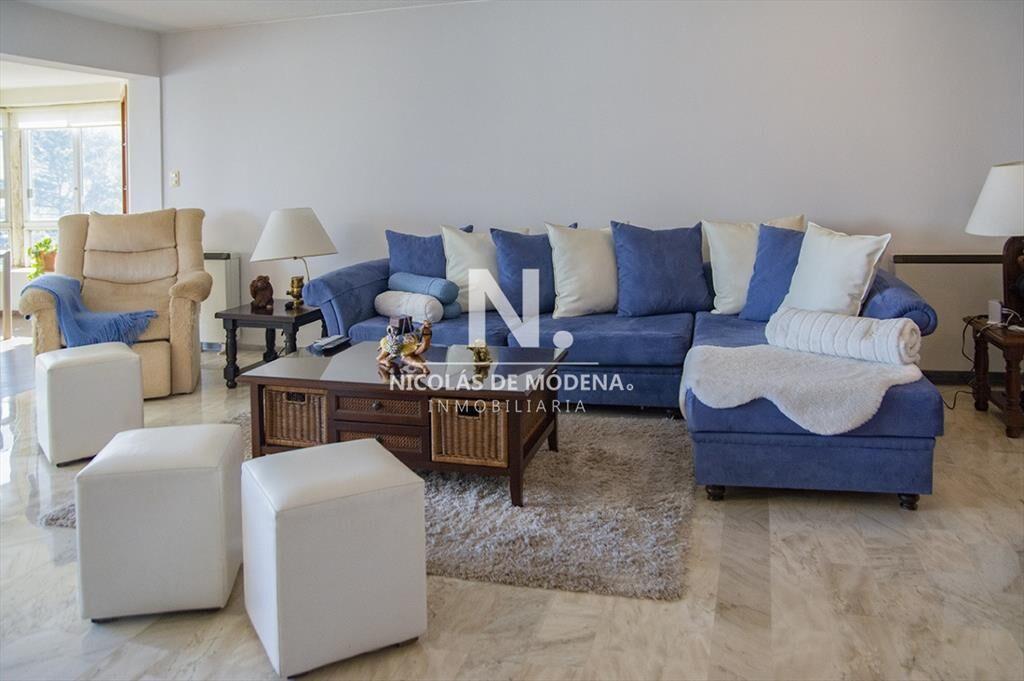 Departamento en venta de 3 dormitorios en Center,