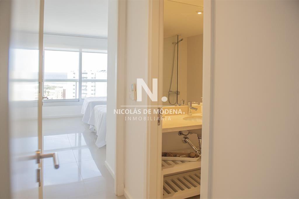 Departamento de 2 dormitorios en venta en del mar