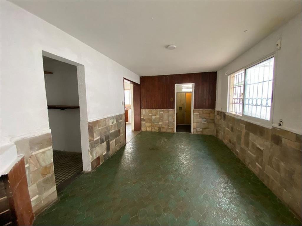 Venta casa Reducto 4 dormitorios+deposito,fondo. CON RENTA