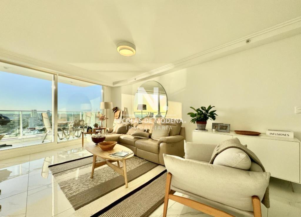 En venta impecable apartamento de 2 dormitorios