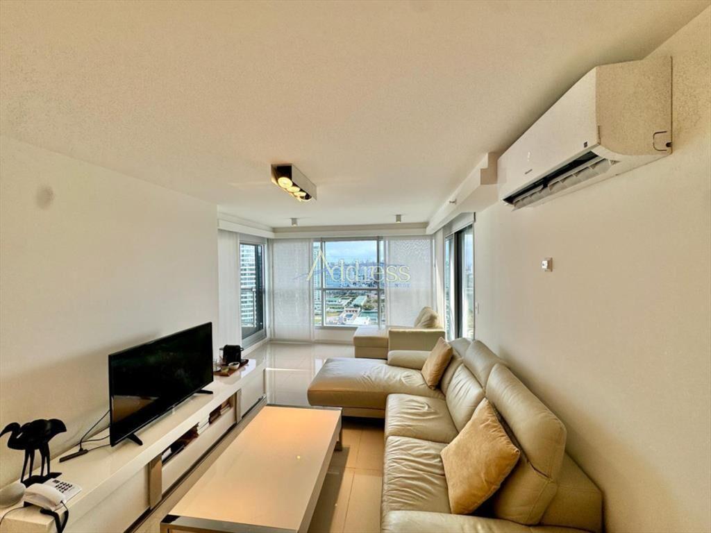 Apartamento en venta dos dormitorios mas con y
