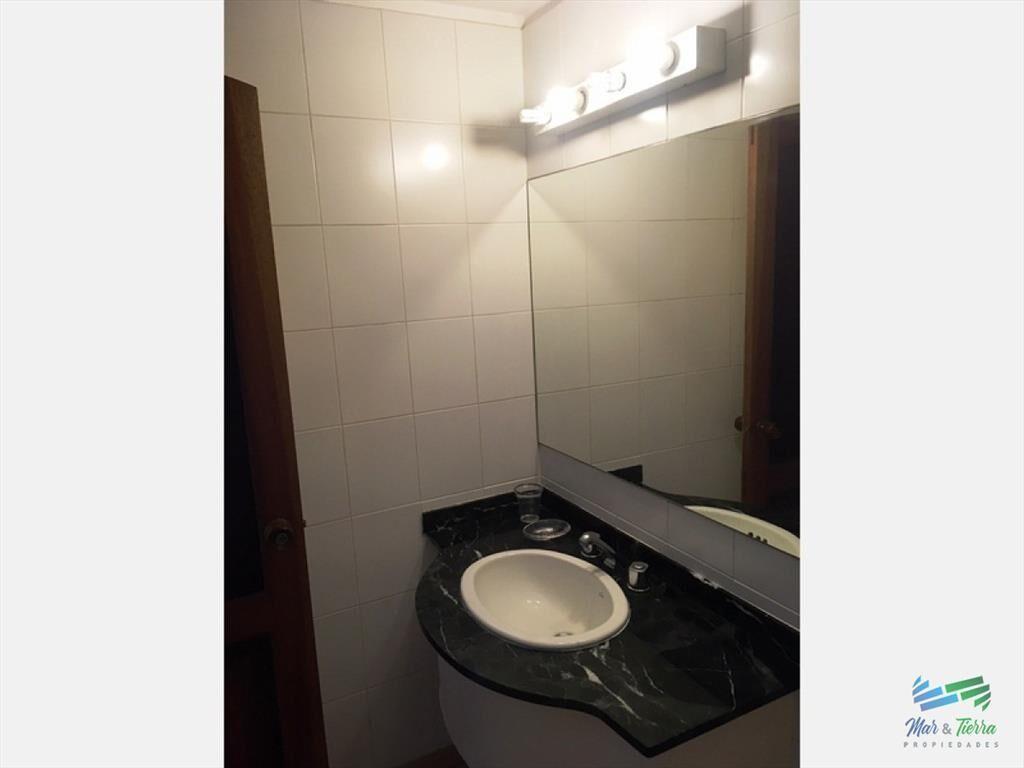Muy lindo dúplex, en un entorno muy natural y cerca de una