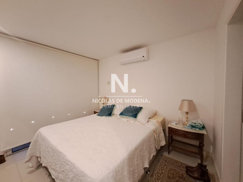 Departamento 2 dormitorios en venta en complejo