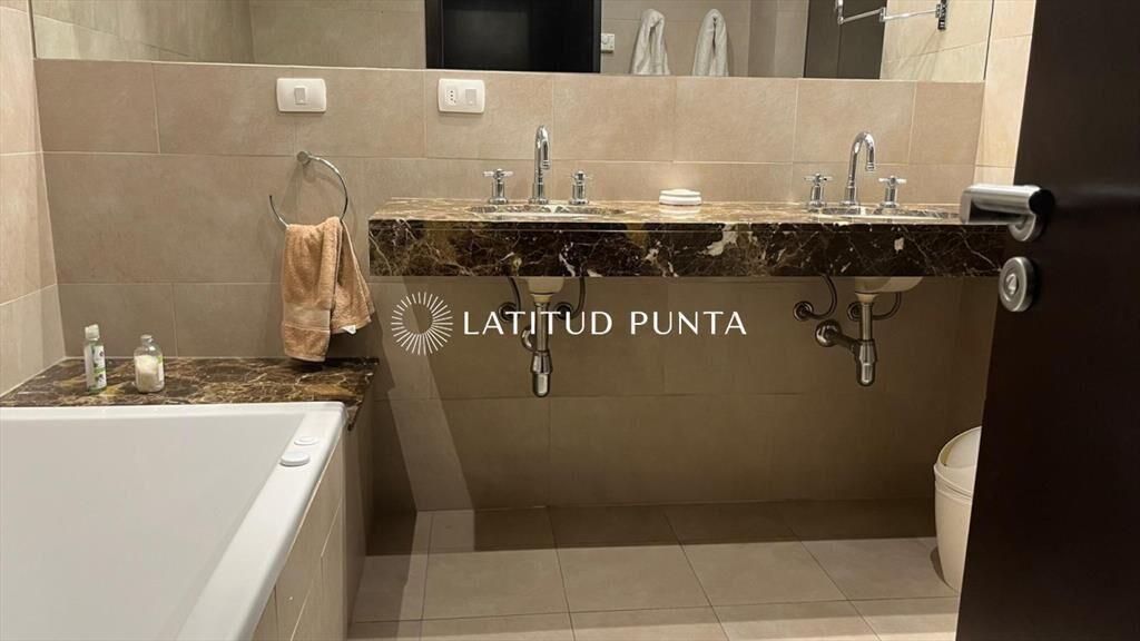 Apartamento en La Barra, 3 suites