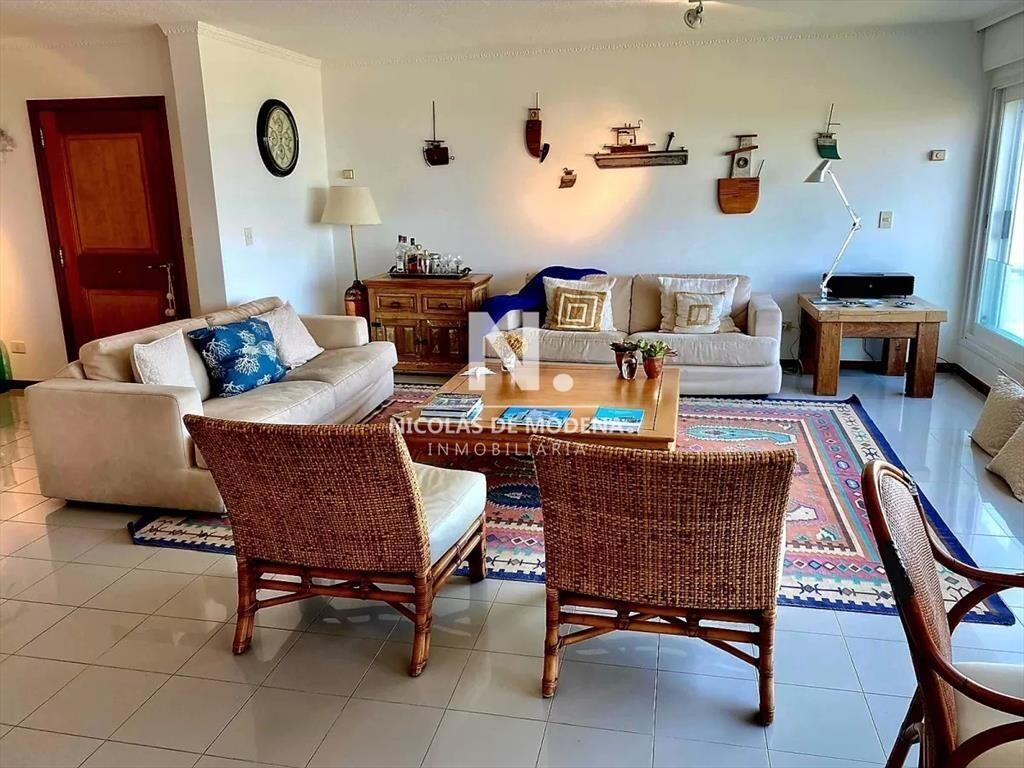 Elegante departamento ubicado en  Sea House en de