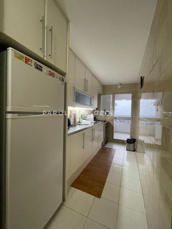 Apartamento en venta de 3 dormitorios en torre