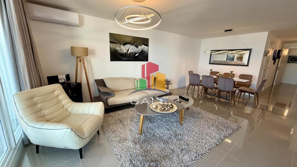 Apartamento de categoría en venta con vista al
