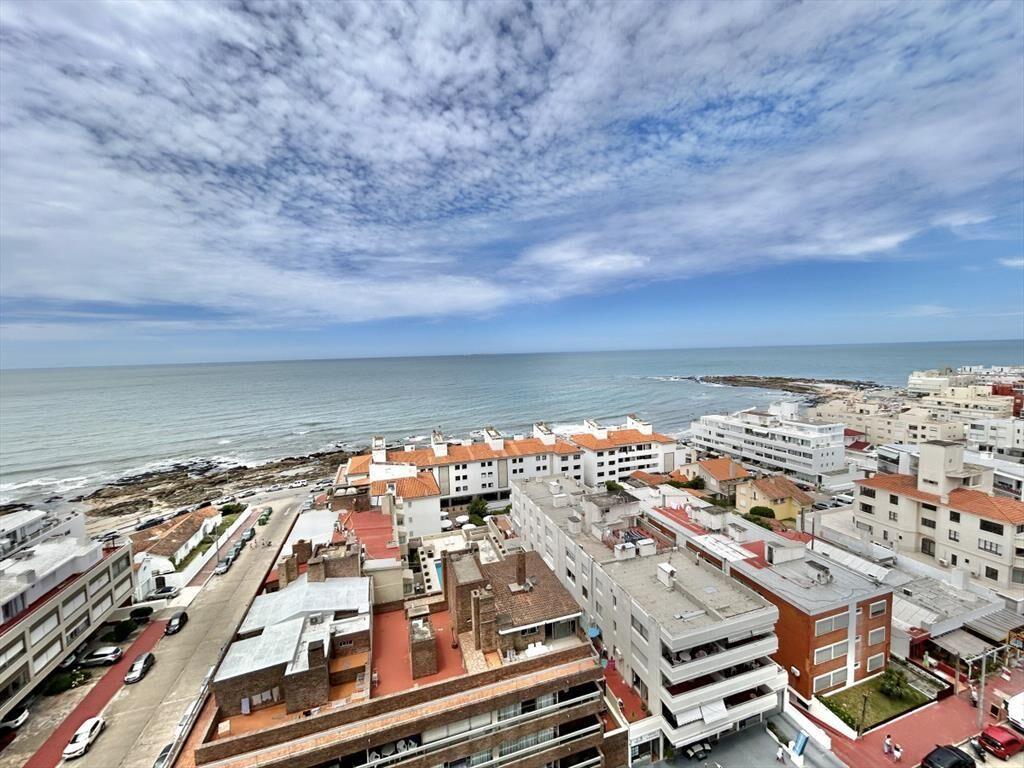 VENTA APARTAMENTO 1 DORMITORIO Y MEDIO EDIFICIO