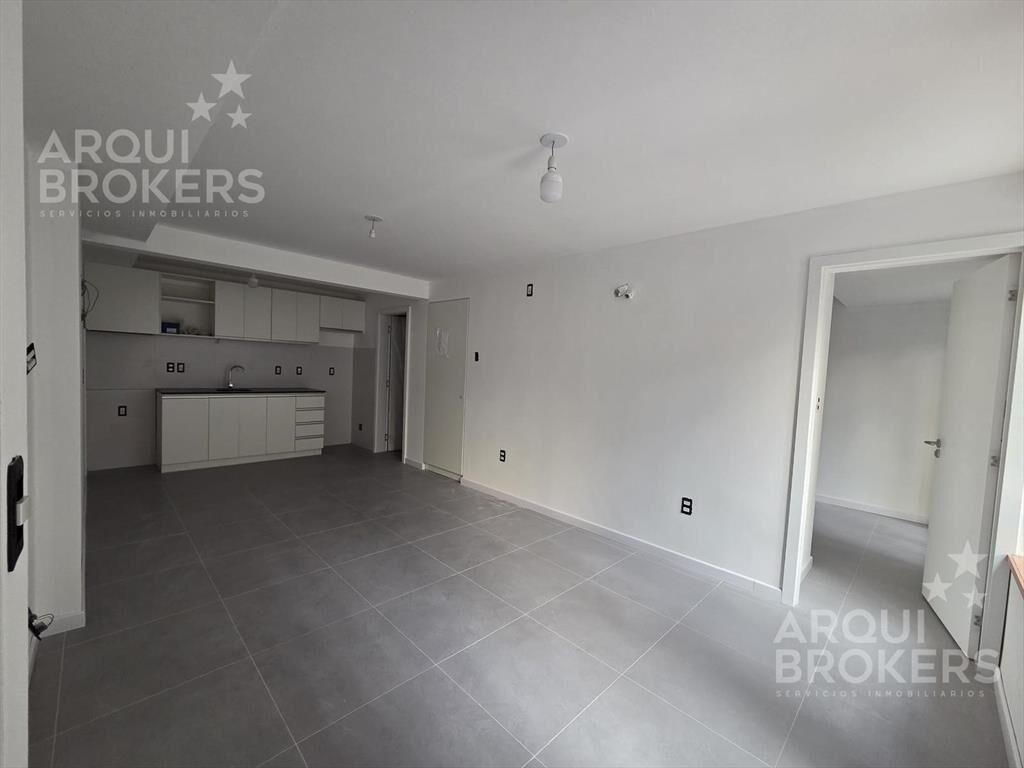 Apartamento monoambiente en alquiler en Centro - 001