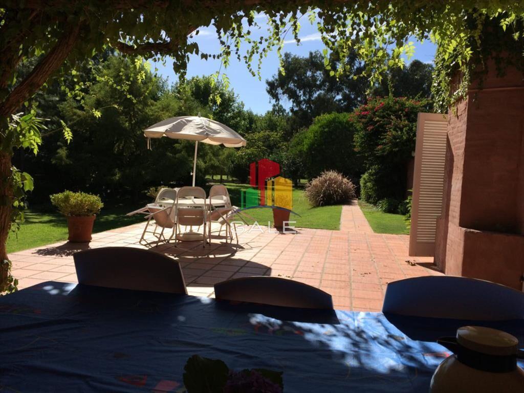 Hermosa casa en alquiler en la barrra