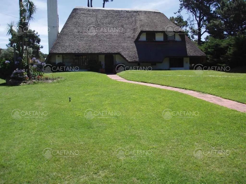 Venta Casa 4 dormitorios en Punta del este, Playa