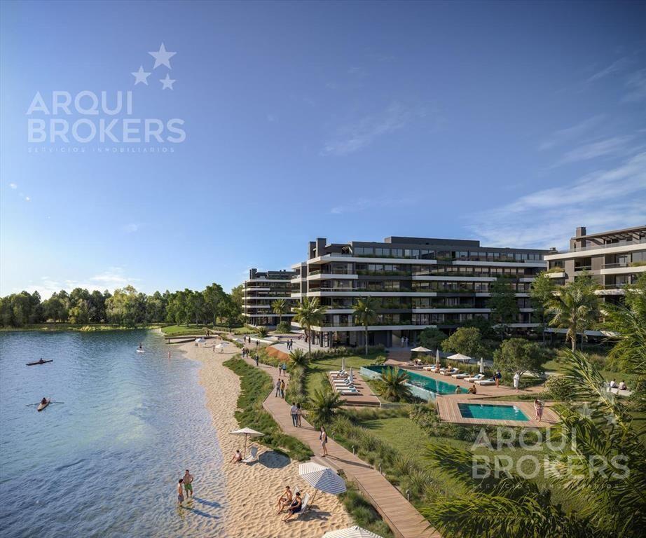 Apartamento de dos dormitorios en venta en Carrasco Este -