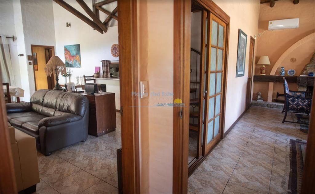 Casa en venta de 4 dormitorios en Punta del este