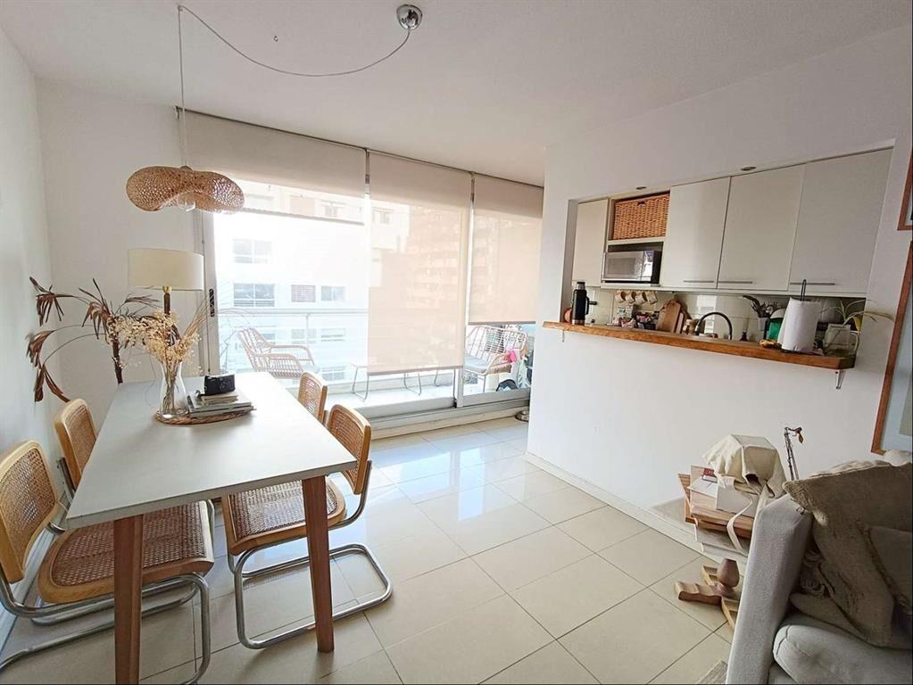 Venta con Renta. Apartamento Pocitos 2 Dormitorios 2 Baños