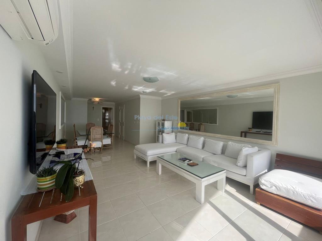 Apartamento de 3 dormitorios en Torre Millenium ,