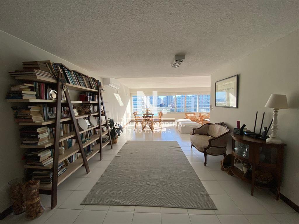 En venta apartamento frente al mar de 3 vistas de