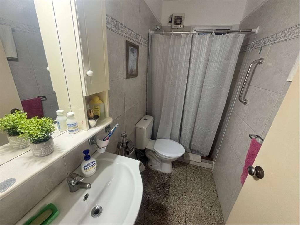 Venta Casa Peñarol Dos Dormitorios 1 Baño Garaje