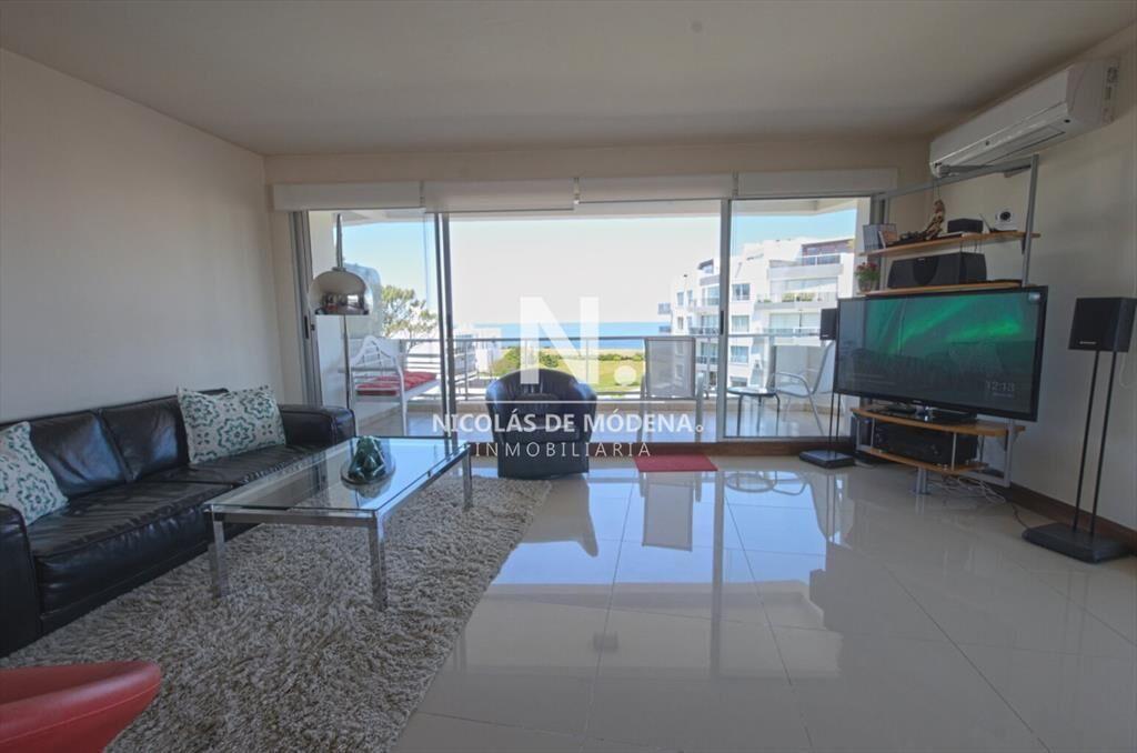 Apartamento en Pinares a la venta 3 dormitorios