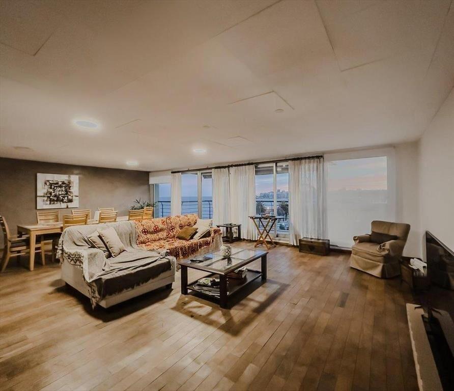 Venta de Apartamento Penthouse 3 Dormitorios y servicio
