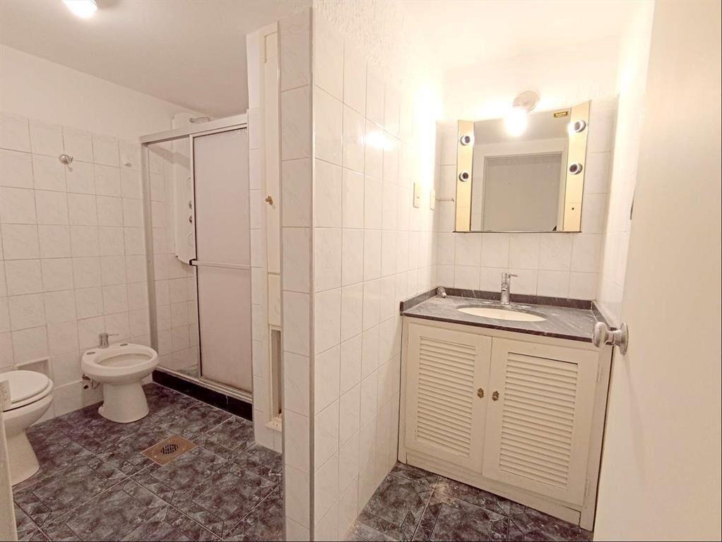 Alquiler Apartamento Pocitos 3 Dormitorios 2 Baños Garaje x