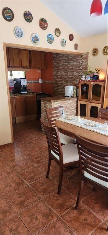 Venta de Casa de 3 dormitorios mas Apto en Atlántida