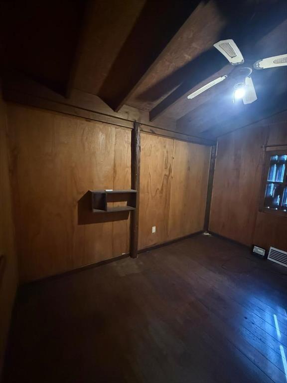 Cabaña de 2 dormitorios. Excelente construcción en Balneari