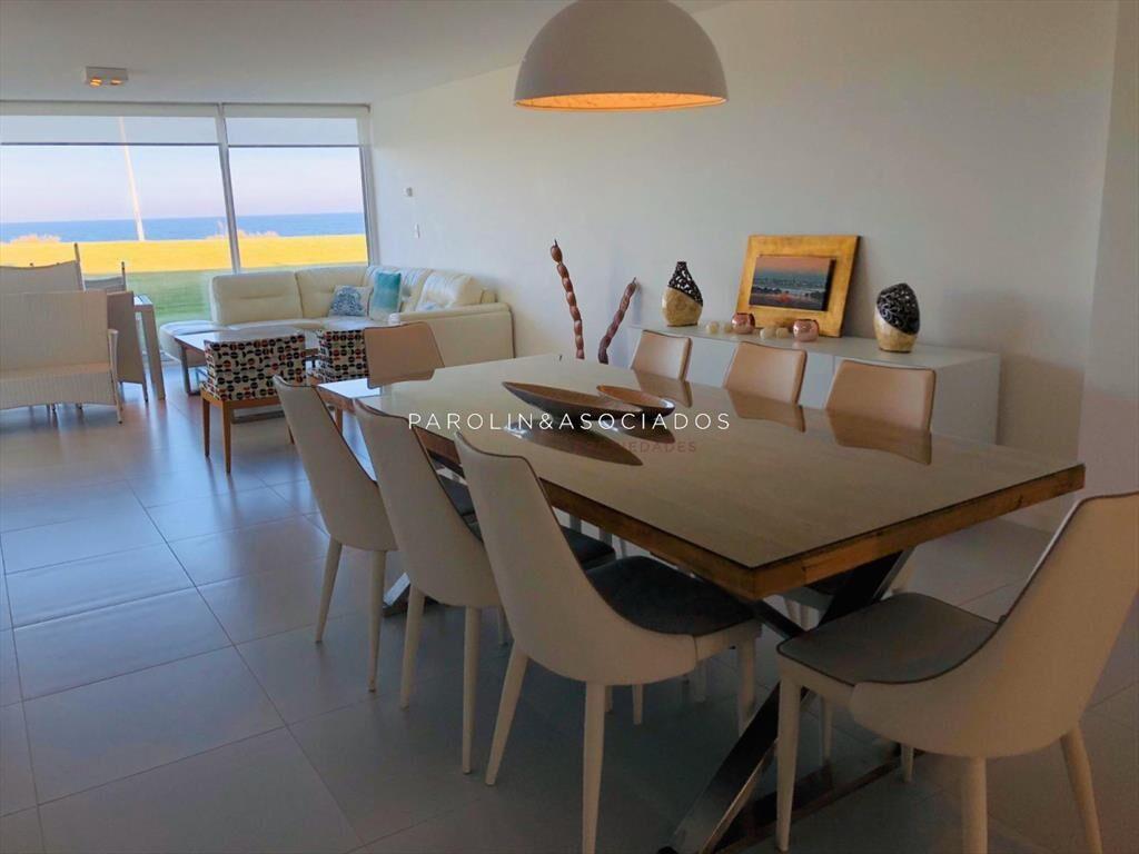 Apartamento en venta en edificio Lumiere, Punta