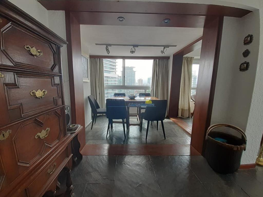 Apartamento en Brava, 3 dormitorios *