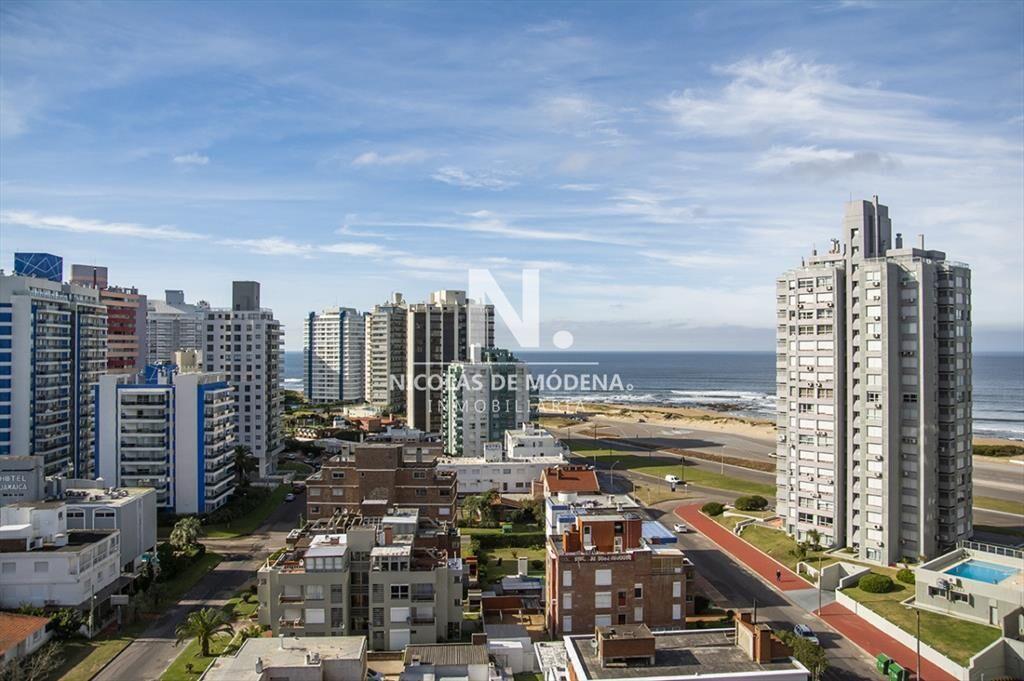 Apartamento en venta en Torre Onix, moderno con 1