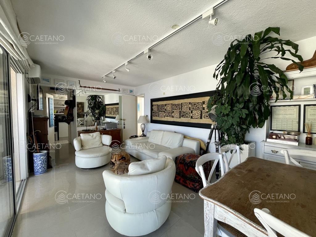 Venta apartamento 2 dormitorios, Playa Brava -