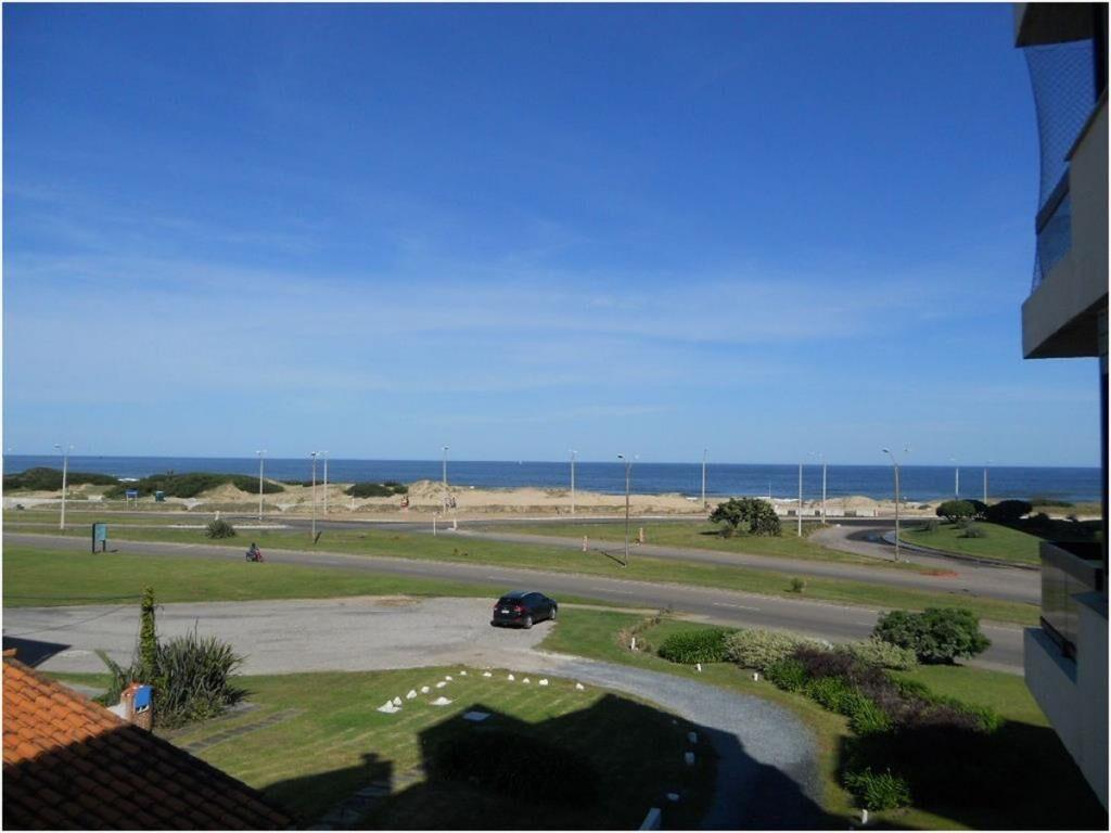 Apartamento frente a playa brava